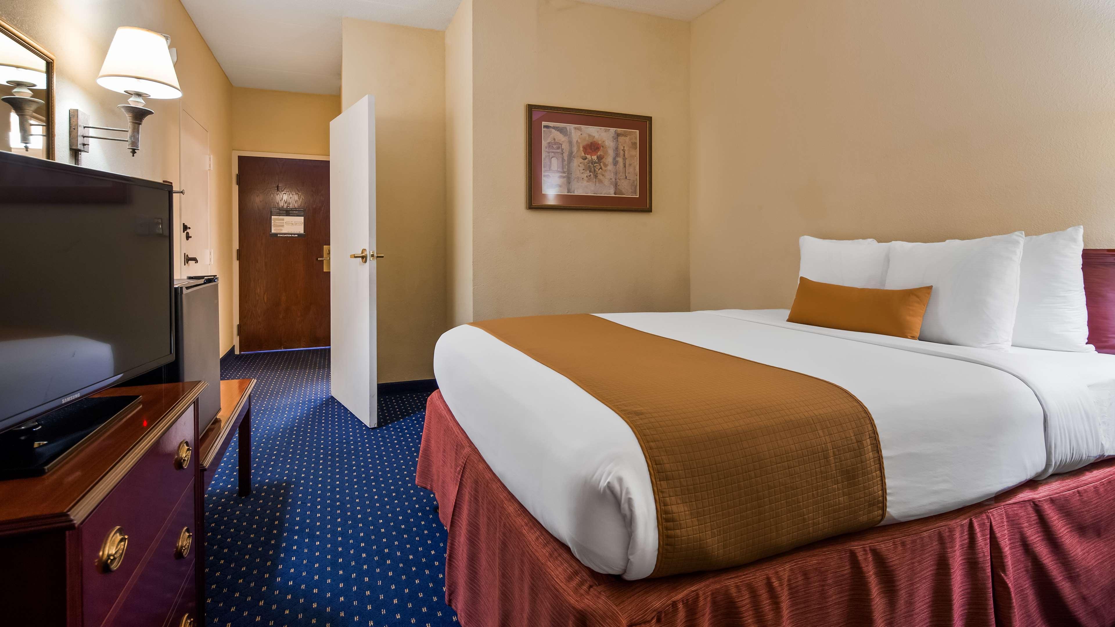 Best Western Plus North Odessa Inn & Suites Exterior photo