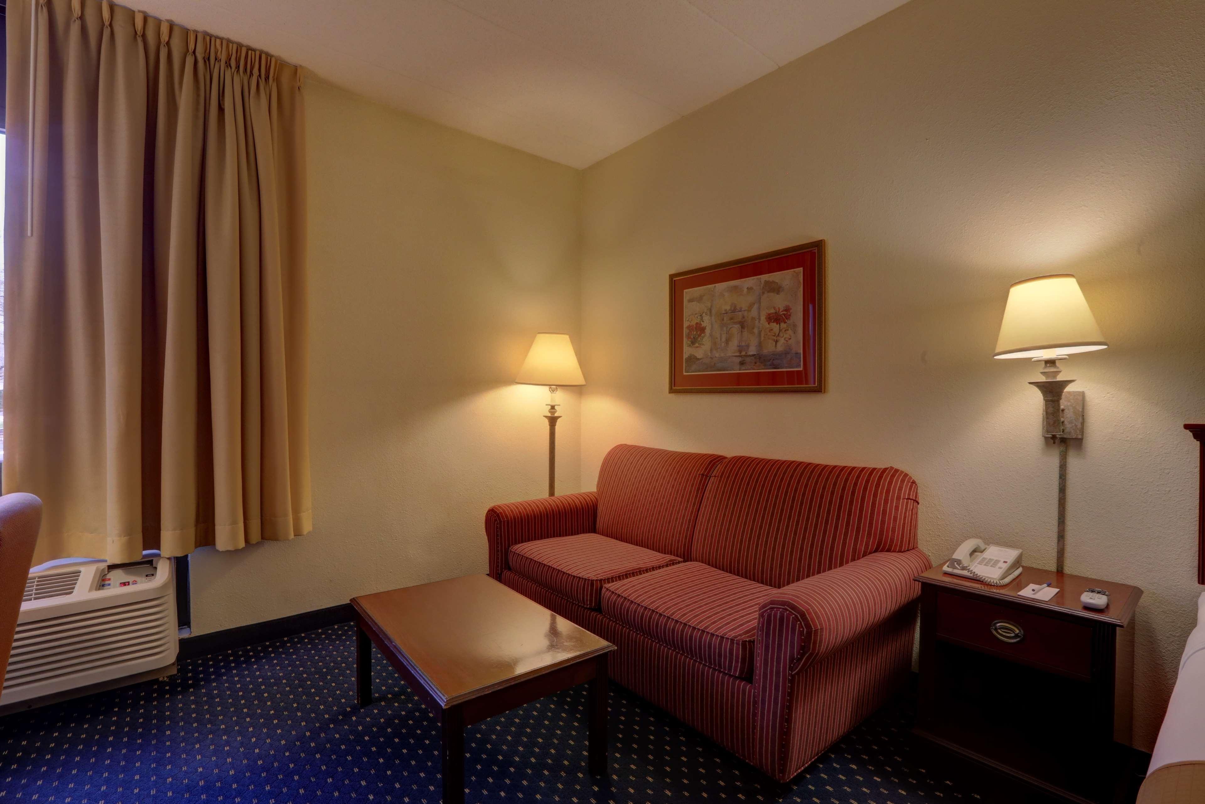 Best Western Plus North Odessa Inn & Suites Exterior photo