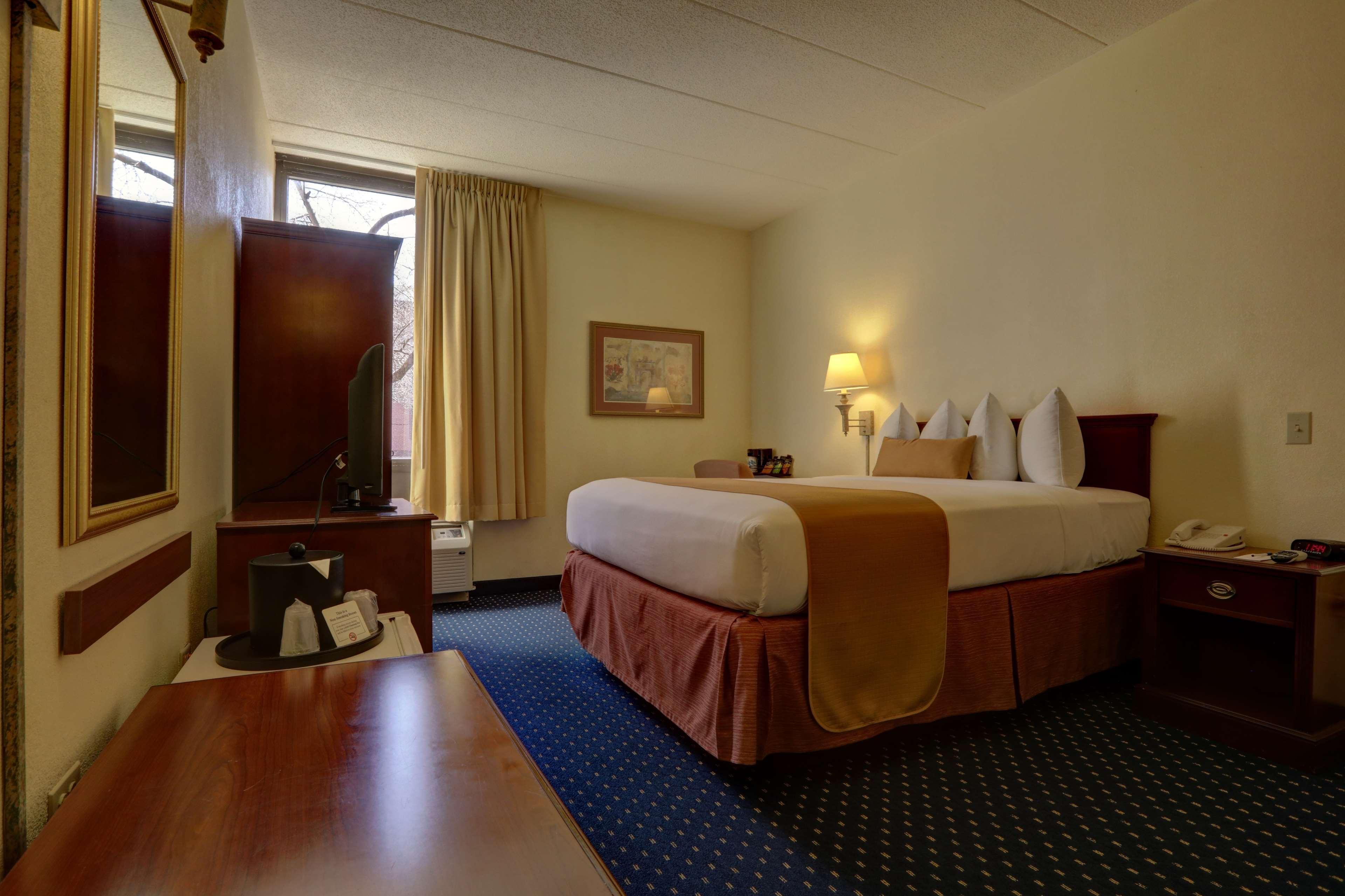 Best Western Plus North Odessa Inn & Suites Exterior photo