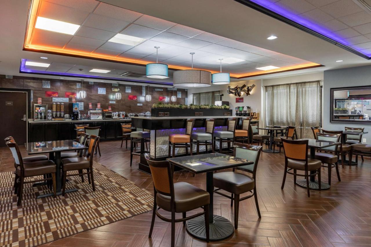 Best Western Plus North Odessa Inn & Suites Exterior photo